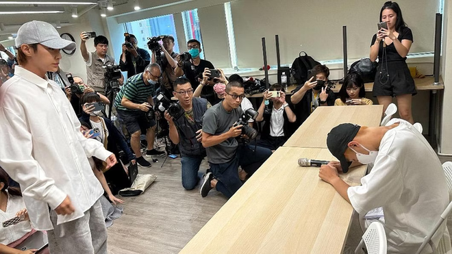 Trai đẹp quốc dân tình sử hẹn hò 150 người- Ảnh 4.