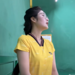 Quỳnh Alee khiến fan ngỡ ngàng với khoảnh khắc chơi cầu lông đầy năng động photo 1765554226541 17655542269481684793180 1765554633653 1765554634313525125874 1765598276674 1765598277000200843835