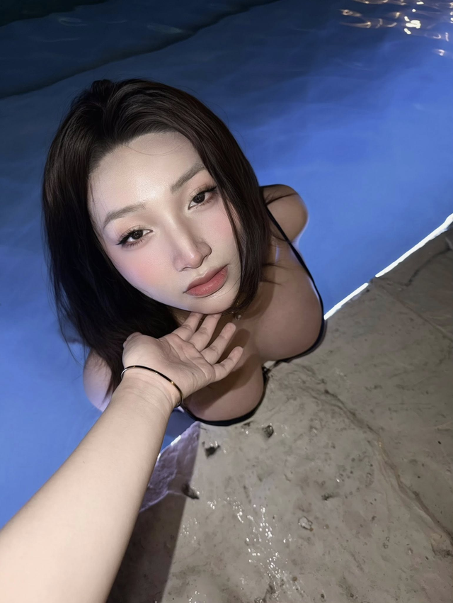 Tìm bạn chơi game cùng, hot girl khiến người xem Tìm bạn chơi game cùng, hot girl khiến người xem