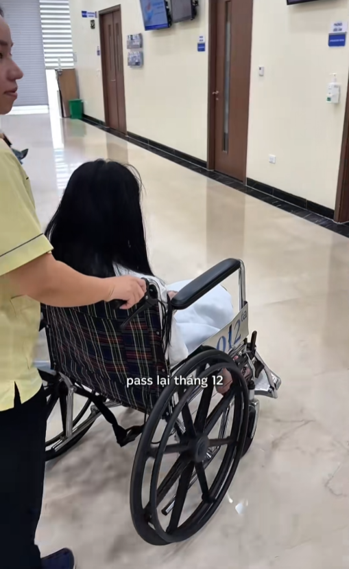 photo-1767063330490 photo-1767063330490