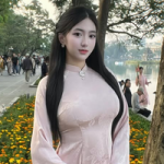 Đón Tết sớm với bộ ảnh áo dài, hot girl 2k7 nhận “bão like” nhờ nhan sắc mê mẩn photo 1768015386418 1768015386673247997033 152 0 602 720 crop 17680280261371385718754png