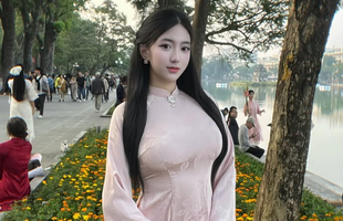 Đón Tết sớm với bộ ảnh áo dài, hot girl 2k7 nhận “bão like” nhờ nhan sắc mê mẩn photo 1768015386418 1768015386673247997033 152 0 602 720 crop 17680280261371385718754png