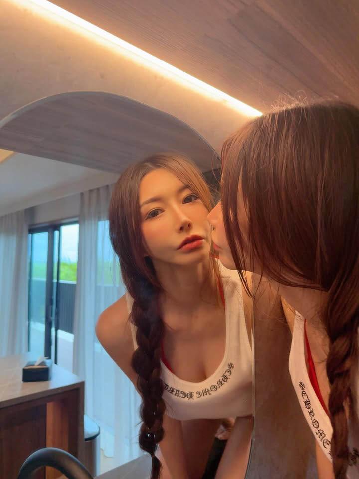 Diễn viên U50 tiết lộ bí quyết giữ dáng vạn người mê: Nâng tạ nặng hơn cả bản thân- Ảnh 1.