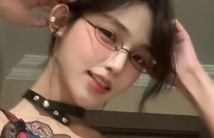 Hai hot girl fan Barca với Real Madrid "var cực căng" khiến anh em game thủ "đau não" photo 1769708523814 1769708524947532228008 50 0 267 347 crop 17697493064911005363587png