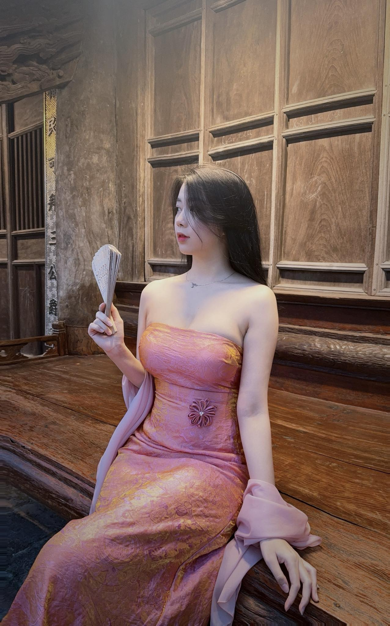 "Lên đồ" đón năm mới, hot girl xinh đẹp khiến vô số anh em game thủ "xuất khẩu" thành thơ photo 1771251351376 1771251352673753573433 1771251466045 17712514665151691018605 1771306059327 17713060623981061089810