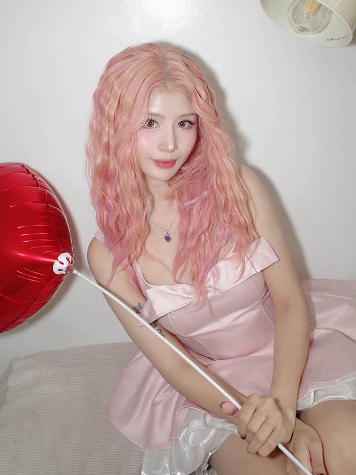 Hé lộ bạn trai là YouTuber nổi tiếng, coser đình đám thu về hơn 3 triệu “tim” trong ngày hẹn hò- Ảnh 5.