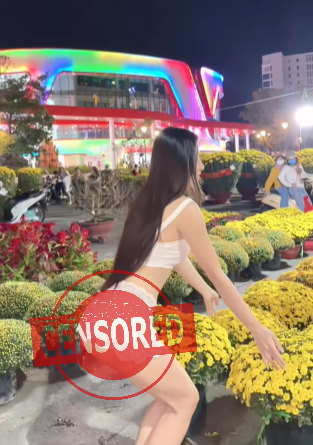 Ngay đầu năm, hot girl này đã gây tranh cãi với trang phục dạo phố vô cùng phản cảm- Ảnh 4.