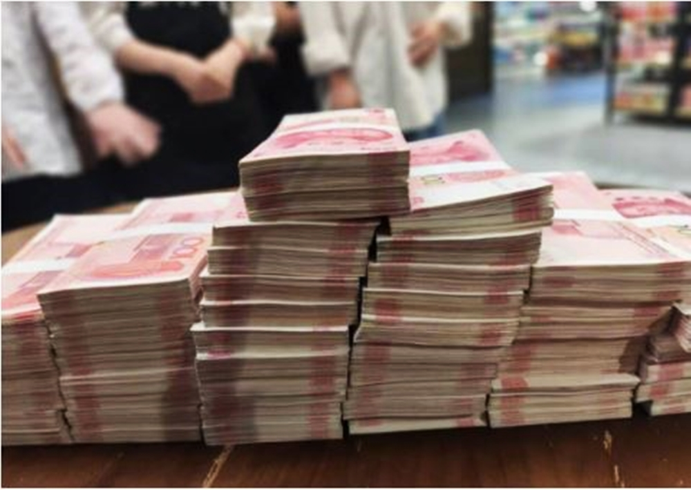 Phát hiện người đàn ông vừa bán vàng lãi đậm 38 tỷ đồng đã lập tức thực hiện hơn 2.000 giao dịch chuyển khoản- Ảnh 3.