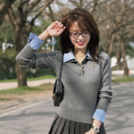 "Thoát Tết", hot girl Hà Kim hóa cô sinh viên cực dễ thương khiến anh em rung động photo 1771988010040 177198801042547114001 641 0 1540 1438 crop 1771994442926858752517png