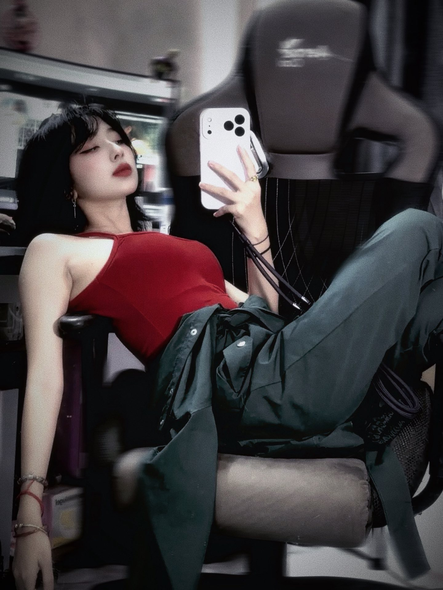 Mercury Nguyễn tung ảnh