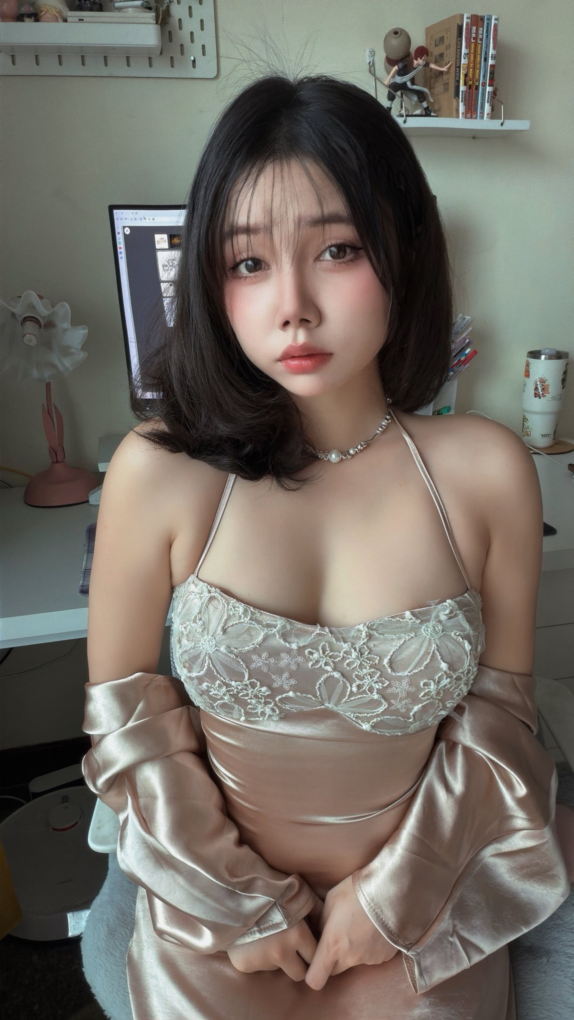Tung bộ ảnh đón sinh nhật, hot girl xinh đẹp khiến triệu anh em
