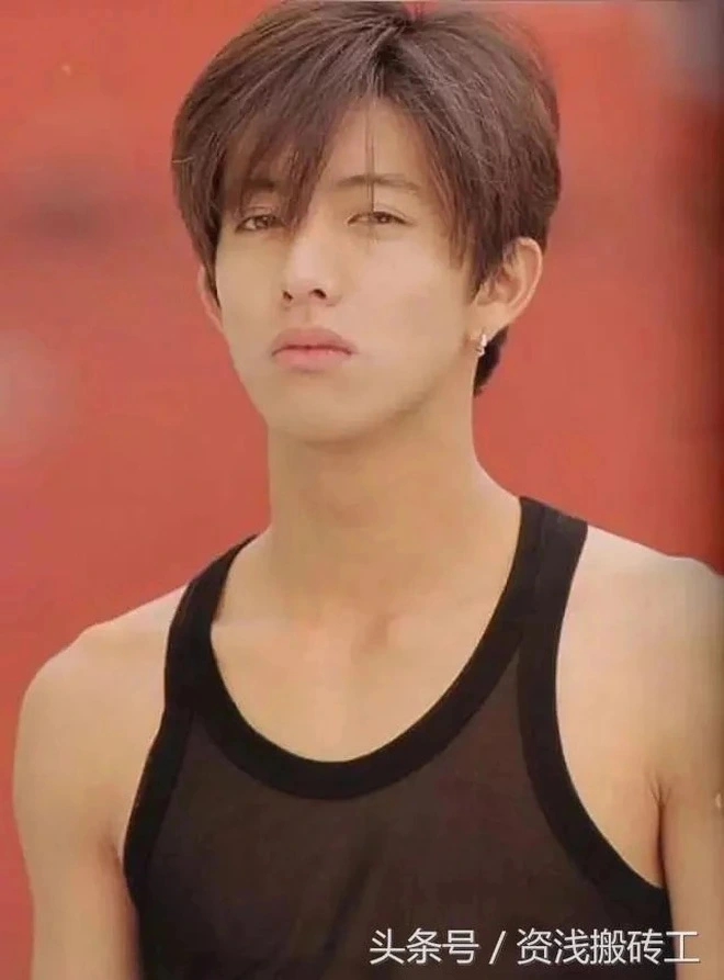 Nhan sắc tàn tạ của mỹ nam có khuôn mặt được thượng đế vuốt ve- Ảnh 6.