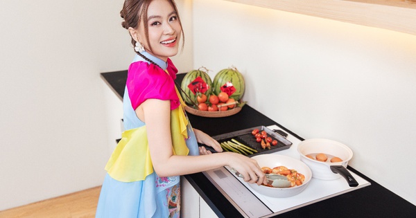 Sản phẩm “Nhìn lại” 30 năm rực rỡ của Hoàng Thùy Linh ra mắt vào dịp Tết Nguyên Đán photo 3 1767789529052957987199 1767789681390 17677896815551907628681 1767797698009 17677976992491708395238 60 0 954 1430 crop 17677977089941719422202jpg