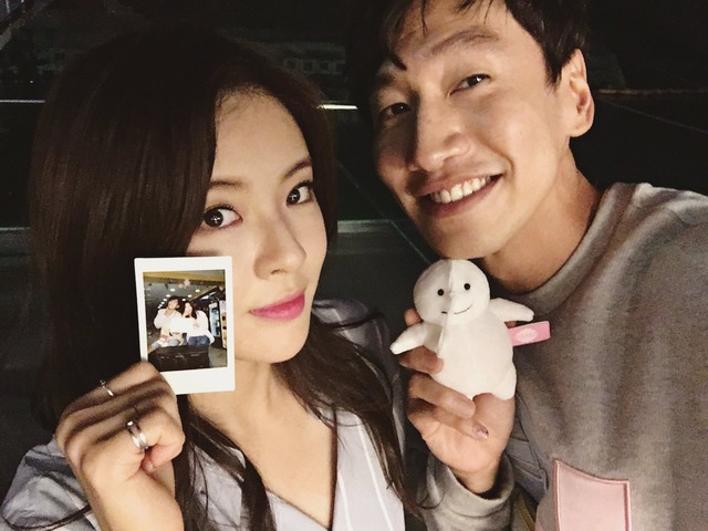 "Bản sao Song Hye Kyo" phản ứng lạ khi nghe tên Lee Kwang Soo, chuyện tình 8 năm sắp đổi khác? photo 4 167220431205882621790 17 011539 1765421201594 1765421202684364601149