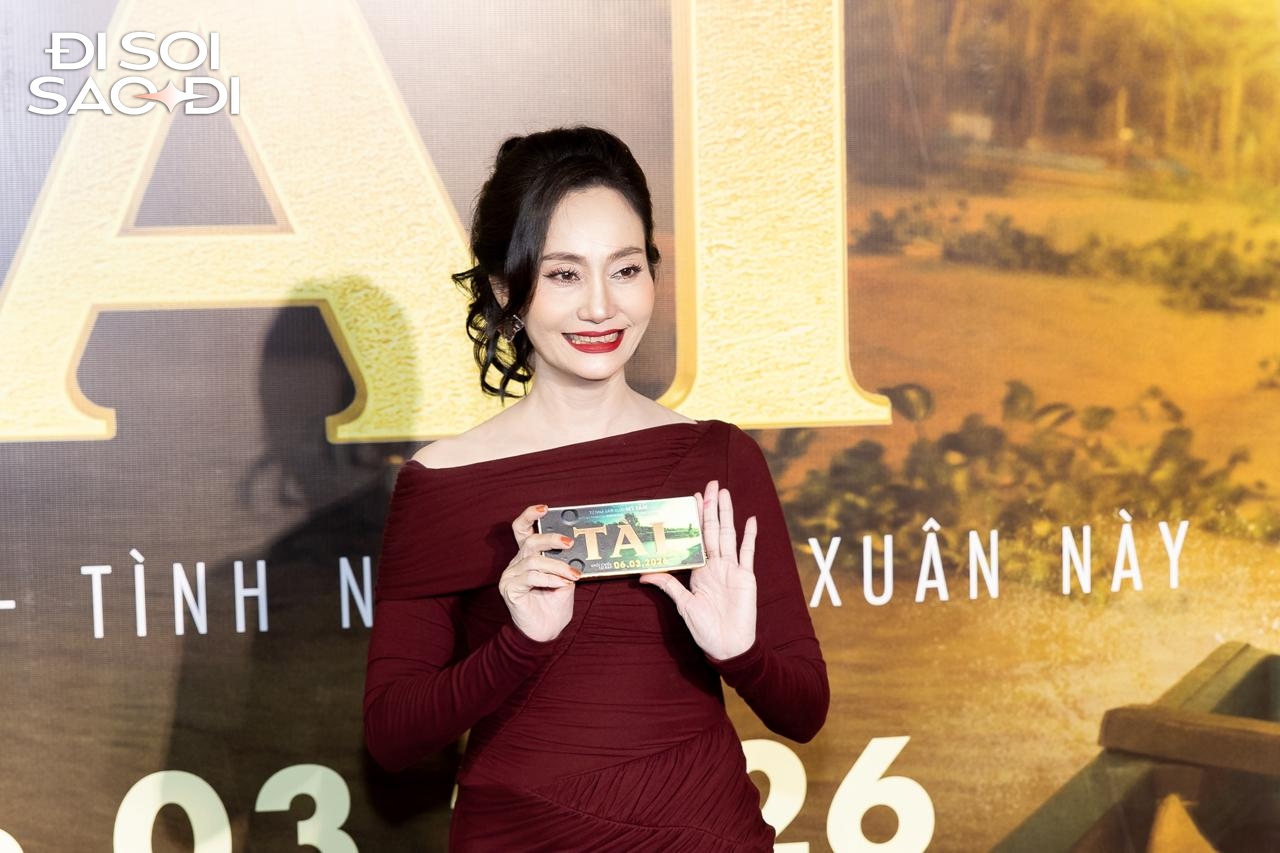 Thảm đỏ HOT nhất hôm nay: Mỹ Tâm - Mai Tài Phến mắc công khai lắm rồi, Noo Phước Thịnh - MONO so kè visual tưng bừng- Ảnh 10.