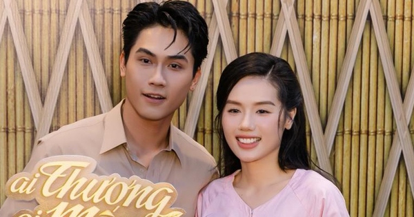 Cặp sao Việt công khai bồng bế nhau gây bão MXH: Nhà gái xinh như mộng, nhà trai lộ rõ vẻ si mê khó chối cãi photo0002 35 1766153468574 17661534689211295876043 47 254 449 1022 crop 1766153596872215372908jpg