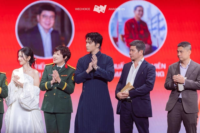 Mưa Đỏ chiến thắng rực rỡ tại WeChoice Awards 2025- Ảnh 4.