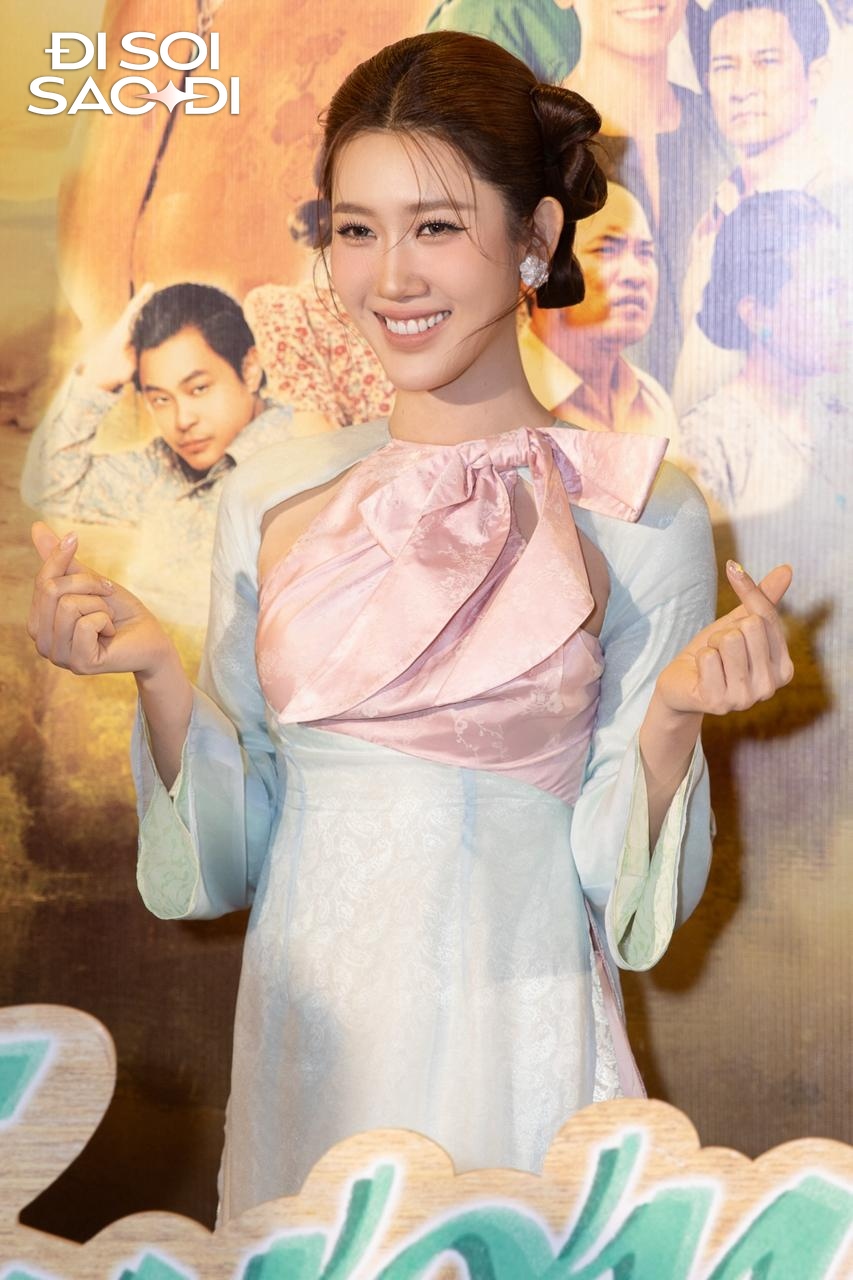 Thảm đỏ HOT nhất hôm nay: Hoà Minzy - Tóc Tiên đẹp sang hết nấc, Trấn Thành đập tan nghi vấn cạch mặt Thu Trang- Ảnh 13. Thảm đỏ HOT nhất hôm nay: Hoà Minzy - Tóc Tiên đẹp sang hết nấc, Trấn Thành đập tan nghi vấn cạch mặt Thu Trang- Ảnh 13.