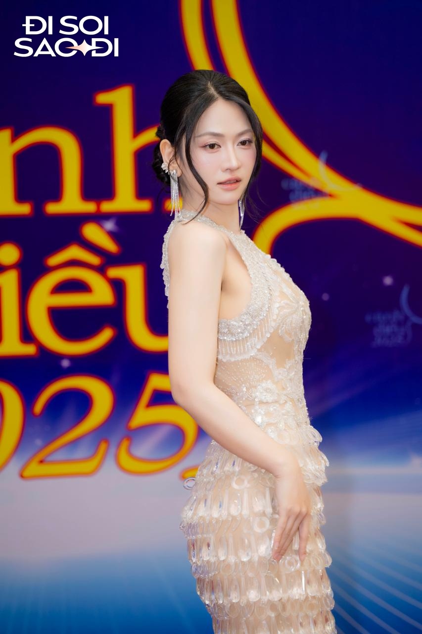 Thảm đỏ Cánh Diều 2025: Lê Bống - Thanh Hương xinh sang kịch trần, tổng tài Cách Em 1 Milimet khen đẹp là chưa đủ- Ảnh 1.