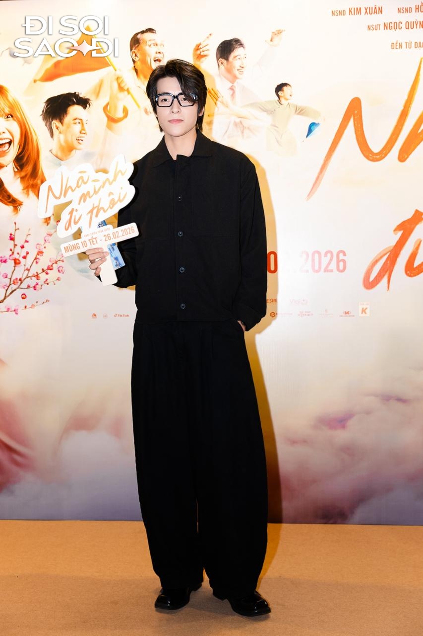 Thảm đỏ HOT nhất hôm nay: Uyển Ân hở bạo hết nấc với váy xuyên thấu, 2 mỹ nam Thỏ Ơi!! đọ visual nét căng- Ảnh 4.