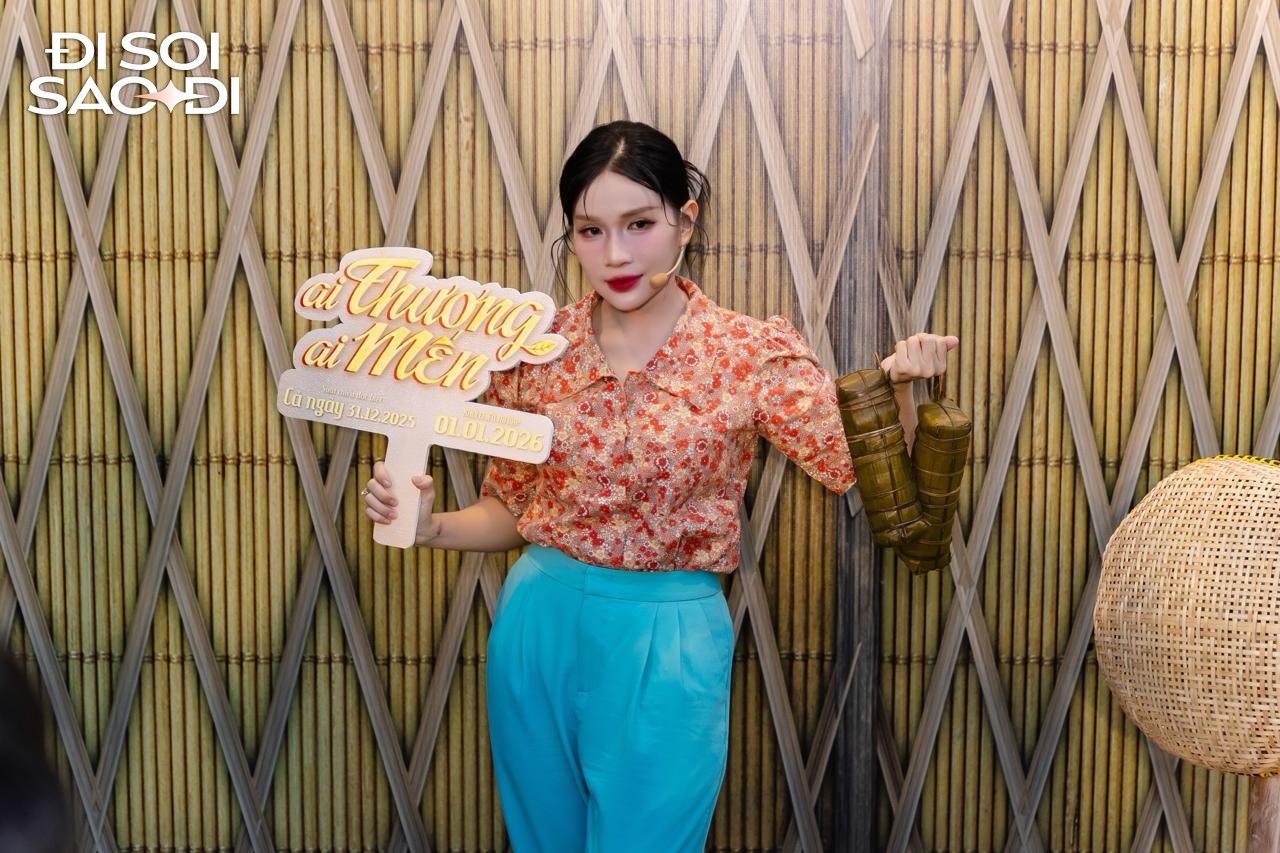 Cặp sao Việt công khai bồng bế nhau gây bão MXH: Nhà gái xinh như mộng, nhà trai lộ rõ vẻ si mê khó chối cãi- Ảnh 8.