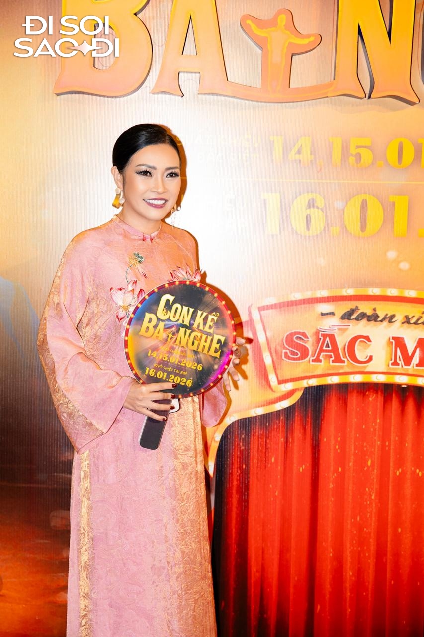 Thảm đỏ HOT nhất hôm nay: Ngọc Trinh xinh phát sáng, HIEUTHUHAI - Karik đẹp thế này biết chọn anh nào- Ảnh 12.