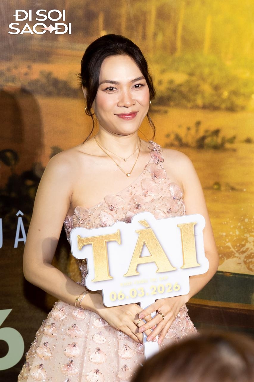 Thảm đỏ HOT nhất hôm nay: Mỹ Tâm - Mai Tài Phến mắc công khai lắm rồi, Noo Phước Thịnh - MONO so kè visual tưng bừng- Ảnh 2.