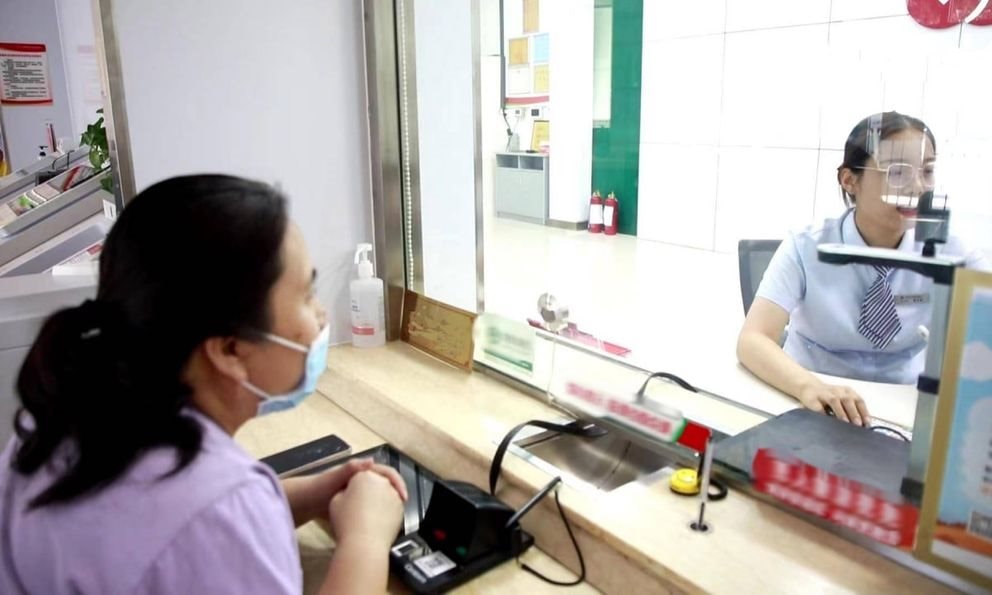 Phát hiện 11 người gửi tiết kiệm 8,2 tỷ đồng nhưng đến hạn lại không thể rút: Ngân hàng nói “Chưa từng nhận được tiền”- Ảnh 1.