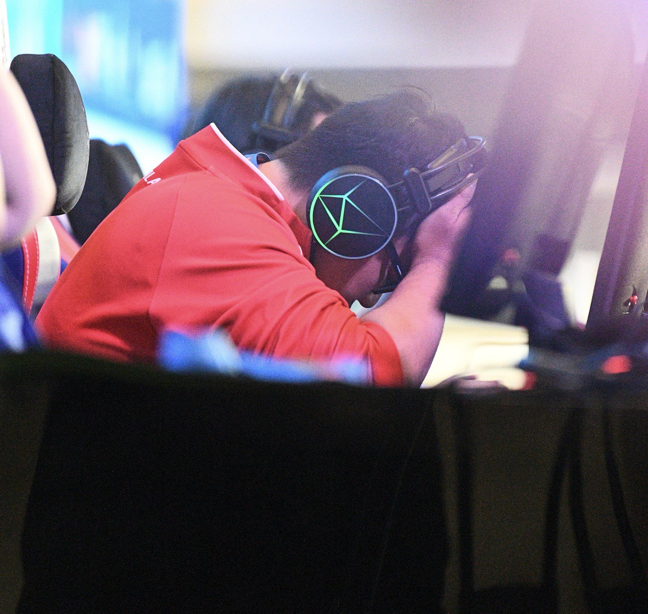 Tuyển thủ Việt Nam gục đầu bật khóc vì vụt mất HCV Audition,