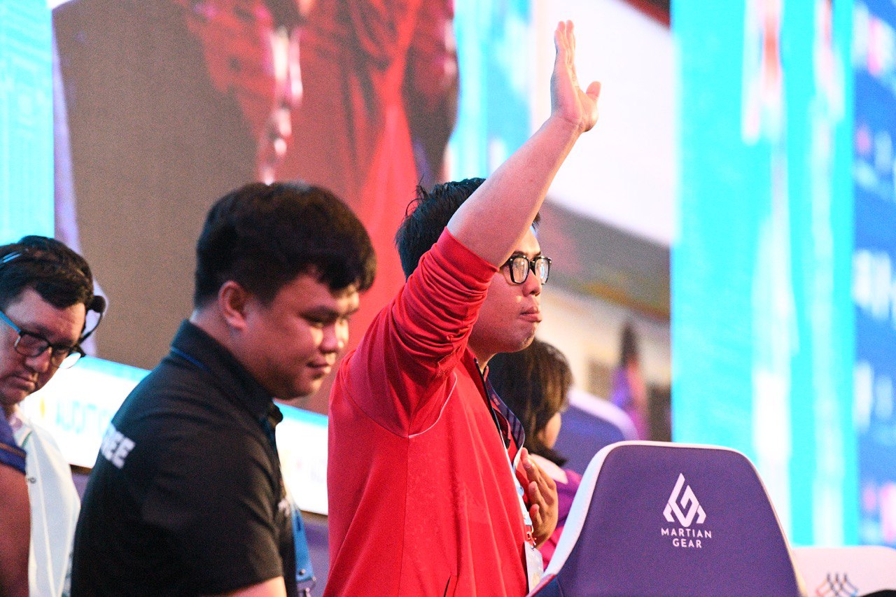 Tuyển thủ Việt Nam gục đầu bật khóc vì vụt mất HCV Audition,