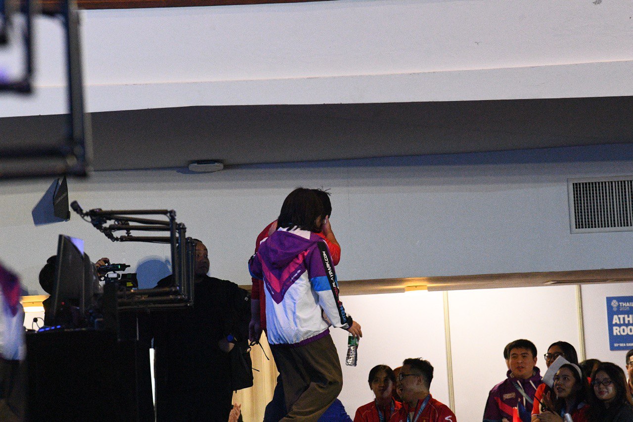 Tuyển thủ Việt Nam gục đầu bật khóc vì vụt mất HCV Audition,