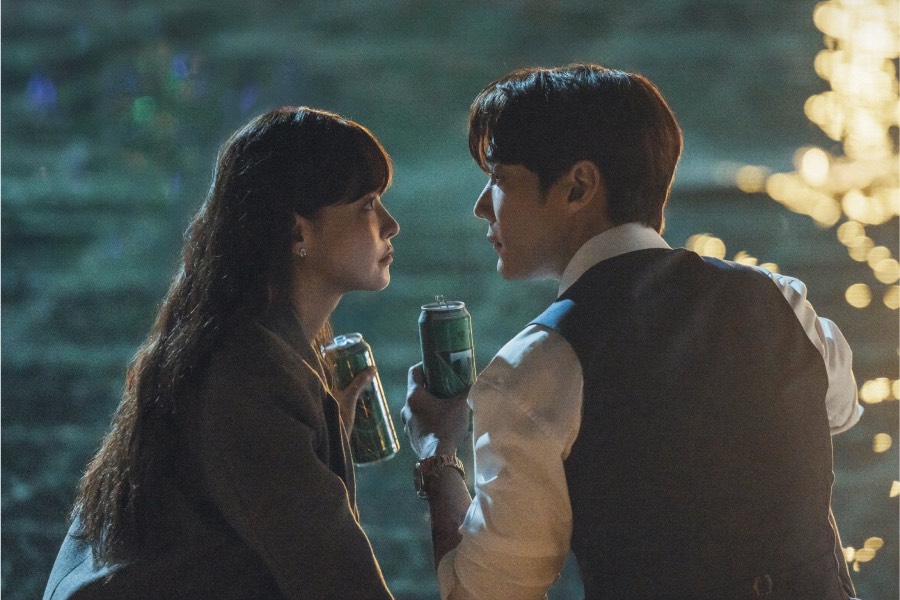 Bới tô cơm xem ngay phim Hàn đang thống trị 116 quốc gia, cặp chính