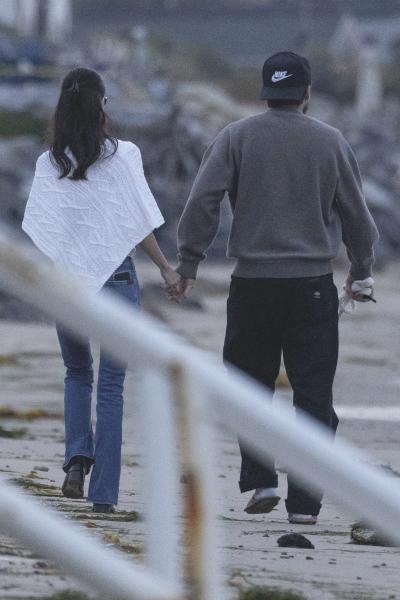 Brooklyn đã chịu lộ diện sau màn đấu tố bố mẹ, thái độ như xát thêm muối vào nhà Beckham- Ảnh 4.