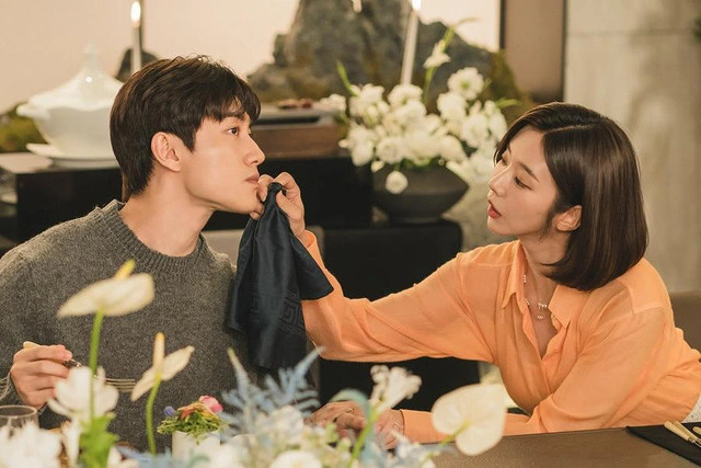 Chưa thấy ai khổ như mỹ nhân này: Bị tòa án triệu tập chỉ vì... 1 bức ảnh!- Ảnh 4.