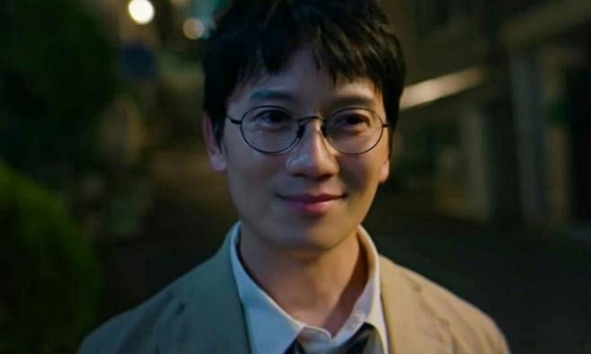 Mới đầu năm đã có phim Hàn lập kỷ lục rating cao nhất mọi thời đại: Nam chính là