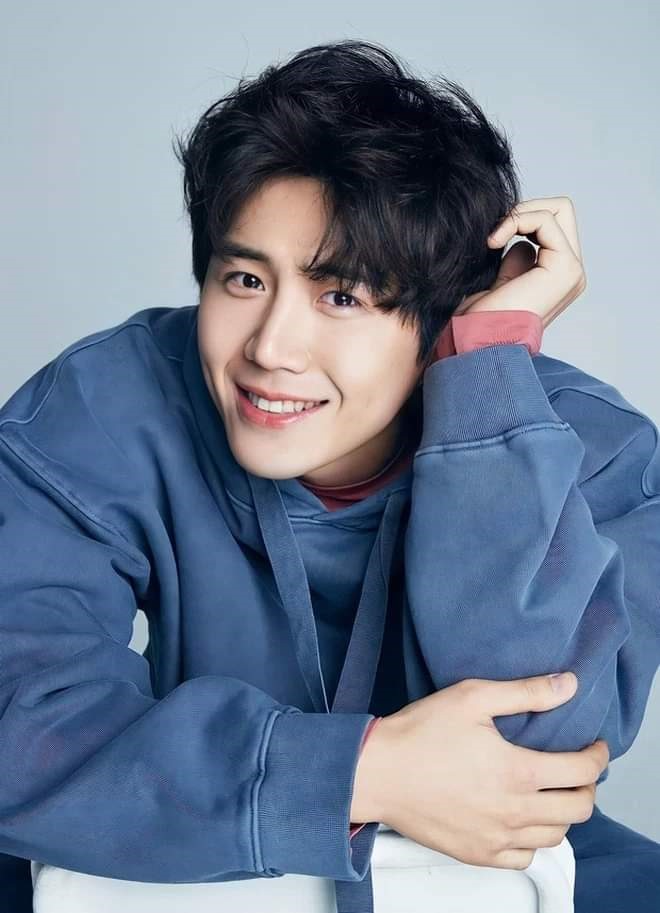 Kim Seon Ho cùng 2 tỷ won không cứu nổi Cha Eun Woo?- Ảnh 7. Kim Seon Ho cùng 2 tỷ won không cứu nổi Cha Eun Woo?- Ảnh 7.