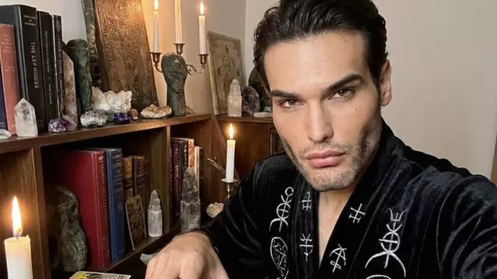 Nhà tiên tri nổi tiếng thế giới nói gì về trí tuệ nhân tạo năm 2026?- Ảnh 2.