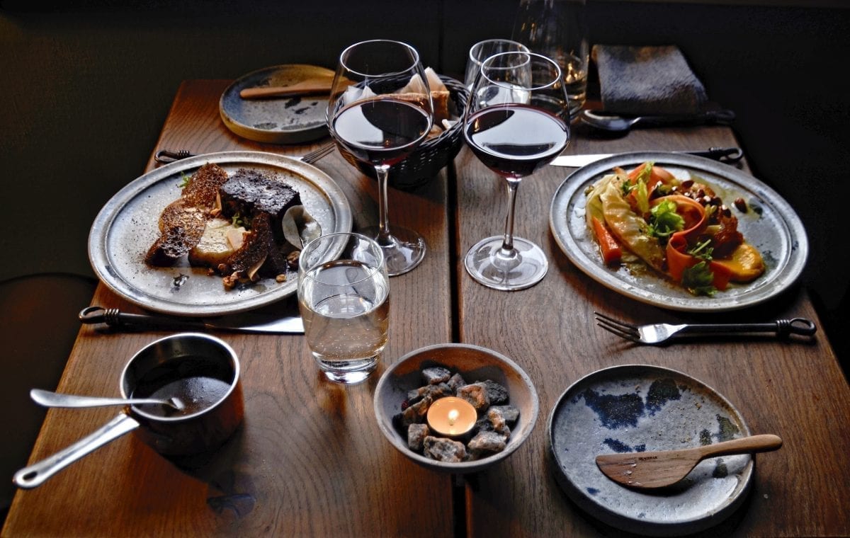 Cuộc sống không tưởng của người Greenland- Ảnh 3.