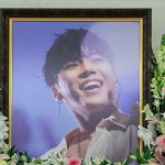 Nỗi đau sau cái chết của ca sĩ nhà YG Entertainment rm31 2sxdfb27yf2 sfw3e94i 1742054310827 1742054310939229198028 17694203404911109730373 1769421950935 17694219513502137615023 0 0 628 1200 crop 17694220221951356708648jpg