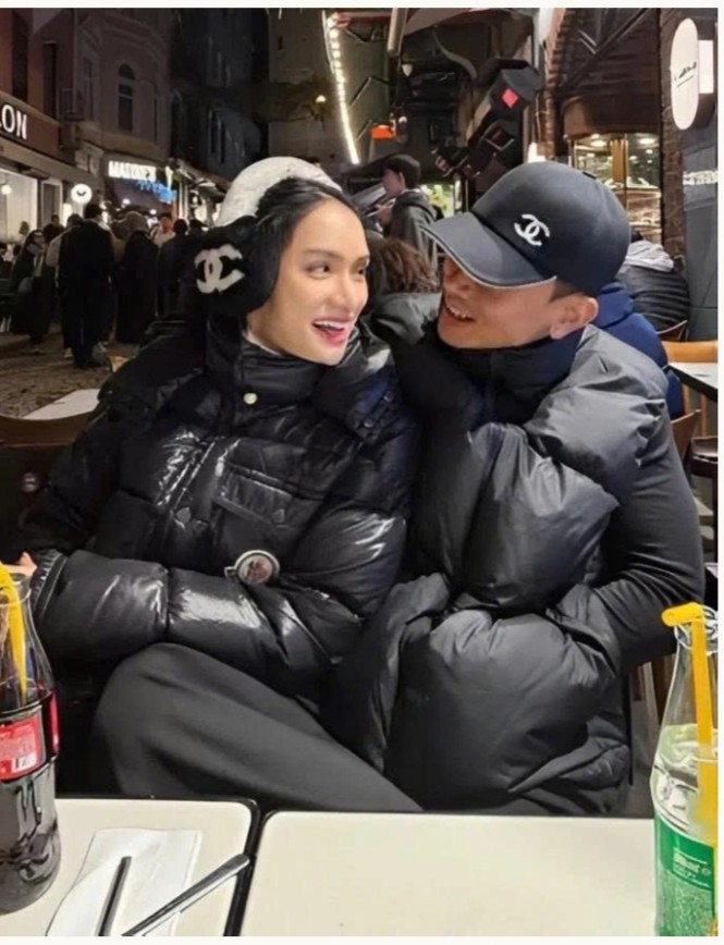 Sao Việt 1/1: Diva Hồng Nhung rạng ngời đón năm mới 2026 - 6