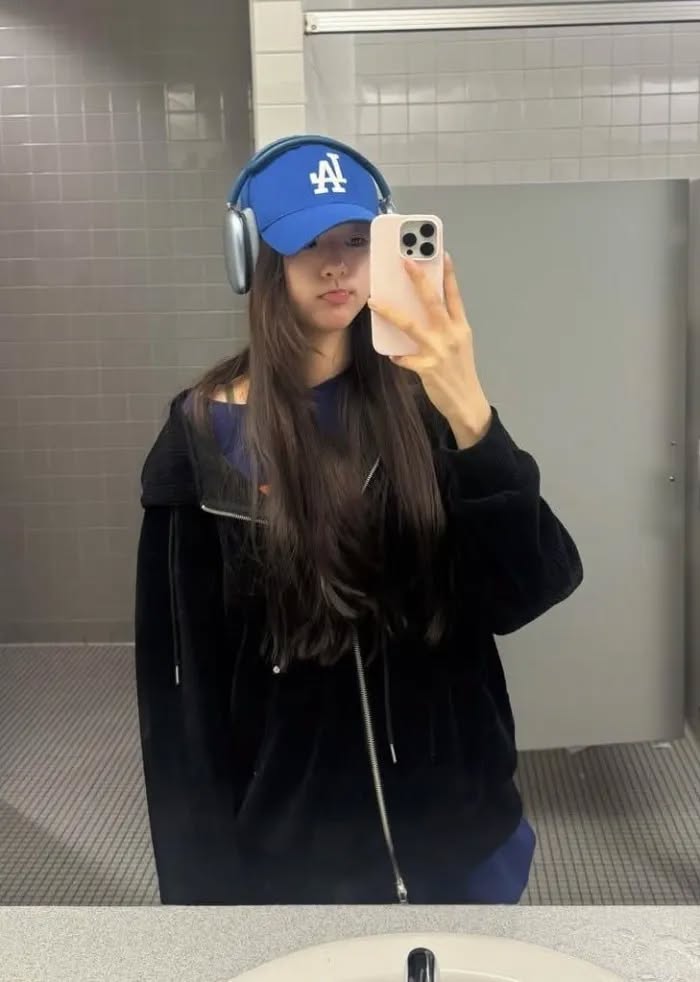 Soobin lộ ảnh hẹn hò gái xinh 2k3 đúng mùng 5 Tết- Ảnh 4.