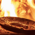 Ăn 12 quả nho và những phong tục năm mới độc lạ screen shot 2026 01 01 at 90435 am 1767238588457 17672385887581063688635