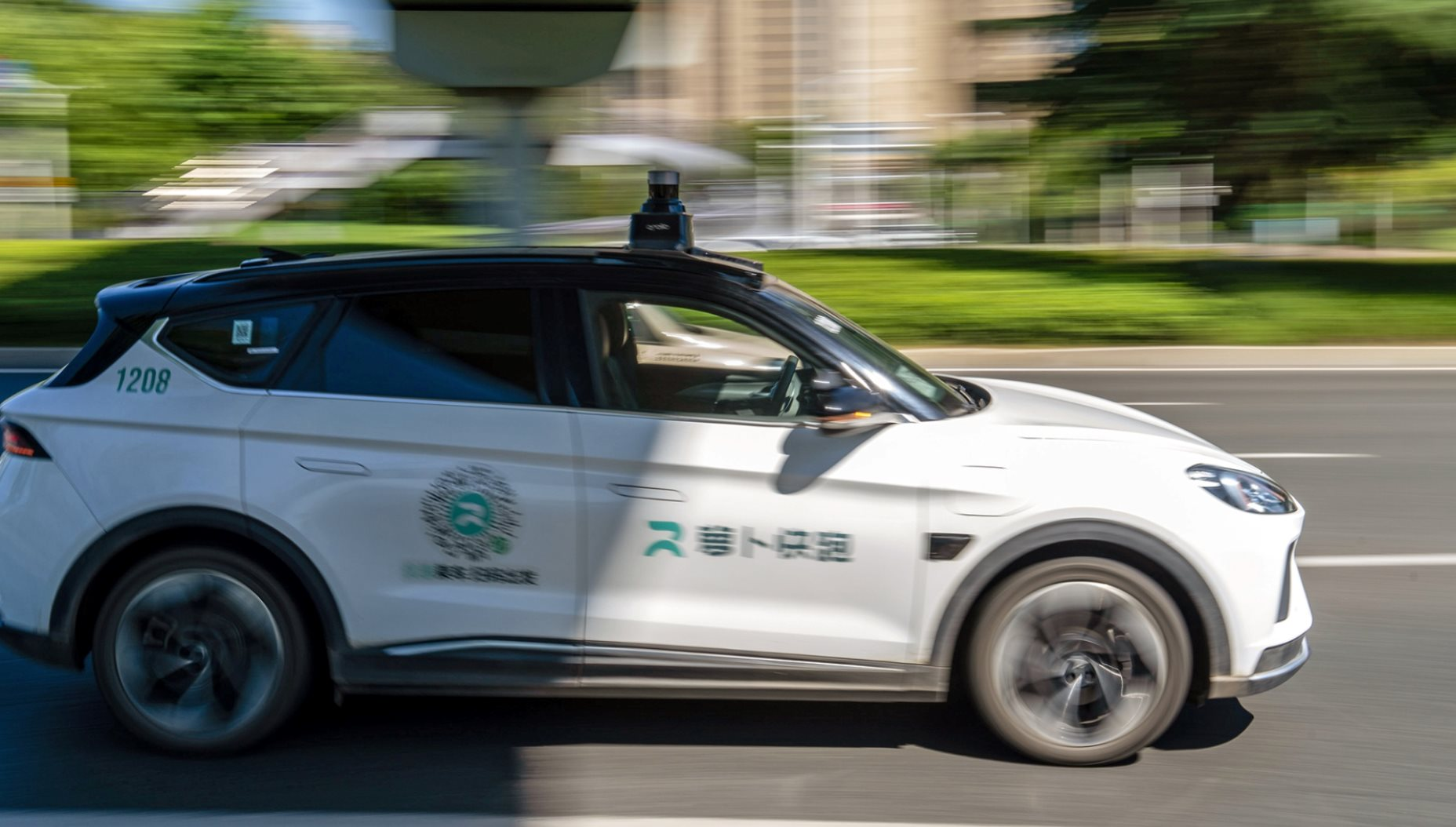 Chỉ có thể là Trung Quốc: Lắp gần 20 triệu trạm sạc giúp pin đầy trong 5 phút, 2 thập kỷ xây xong 30.000 dặm tàu siêu nhanh- Ảnh 3.