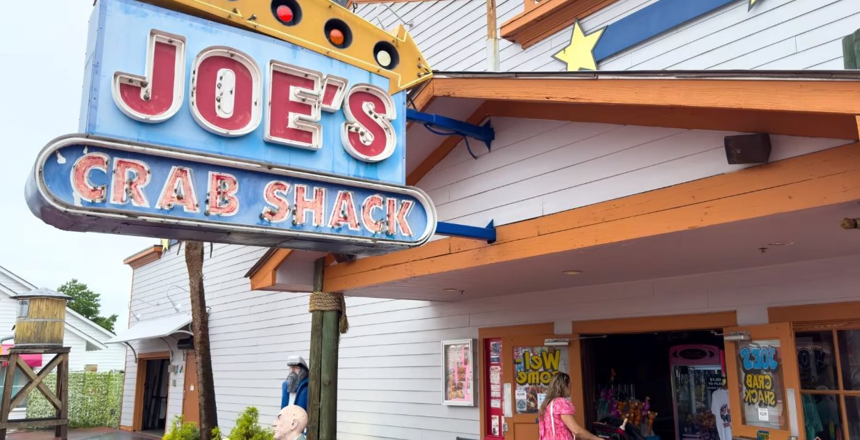 "Downtrend" của ngành hải sản: Một chuỗi nhà hàng nổi tiếng từng có 150 cơ sở giờ chỉ còn vỏn vẹn ... 15 screenshot 2026 01 19 at 150155 1768829144871 1768829145195299312149