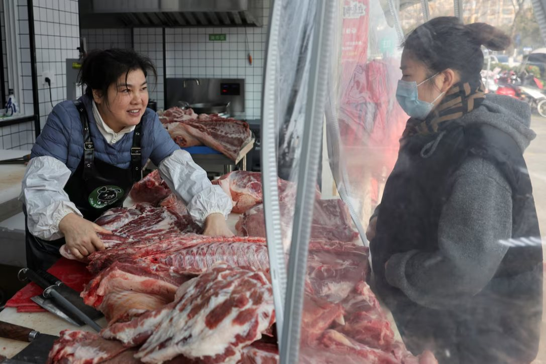 Chê đồ nhập khẩu phương Tây là “rẻ tiền, chất lượng thấp”, người dân quay lại với sản phẩm tưởng như đã tuyệt chủng vì lỗi thời- Ảnh 1.