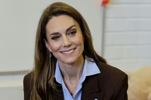 "Cảm xúc thật" của Vương phi Kate dành cho chị em Công chúa Beatrice - Eugenie: Thân thiết hay cảnh giác? screenshot 2026 02 25 100437 1771988732702225956154 1771989003451 1771989003920589318894 1772008595990 17720085962932022736771