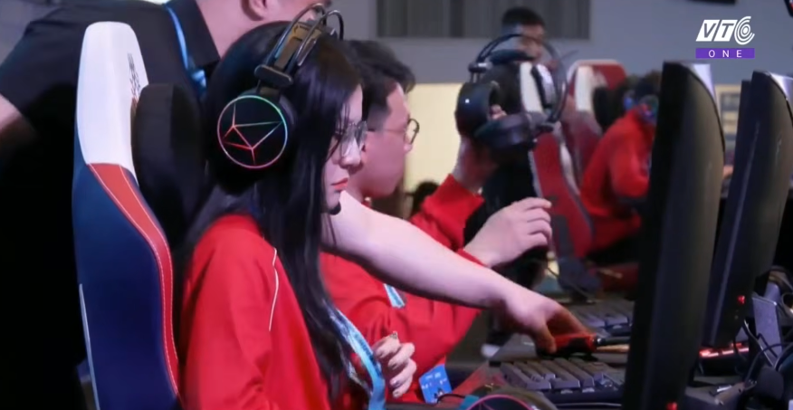 Nhan sắc của tuyển thủ Audition Việt Nam gây sốt: Con gái chơi game đỉnh vậy?- Ảnh 2.