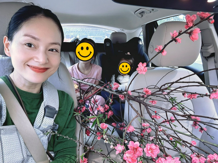 Lan Phương bị viêm phổi- Ảnh 1. Lan Phương bị viêm phổi- Ảnh 1.