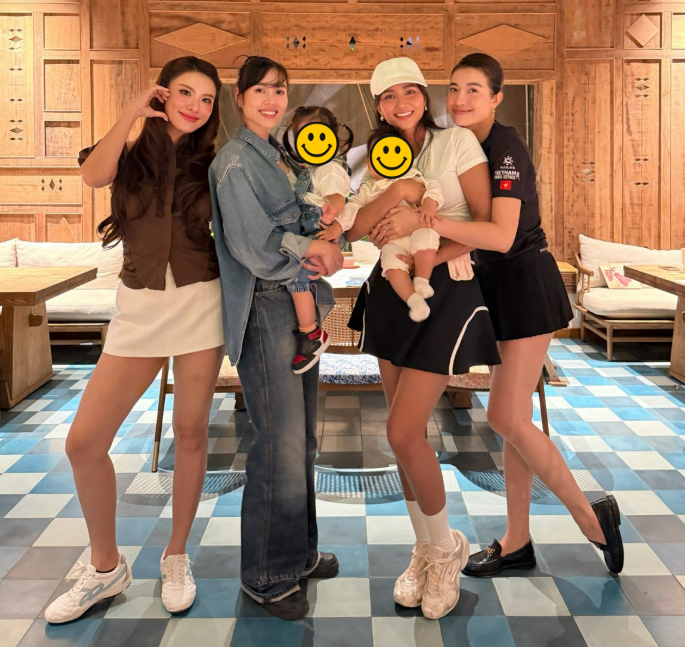 Việc đầu tiên Á hậu 9x làm khi trở về Việt Nam hậu chia tay chồng Việt kiều- Ảnh 4.