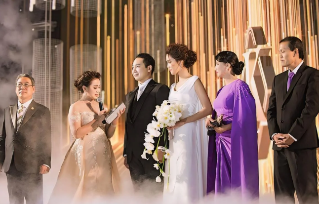 Hoa khôi lấy chồng thuộc gia tộc giàu có bậc nhất Việt Nam, sống trong biệt thự như cung điện hoàng gia- Ảnh 5.